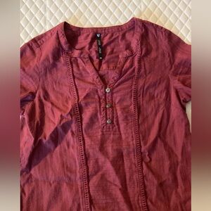 Kuhl Women’s Shirt